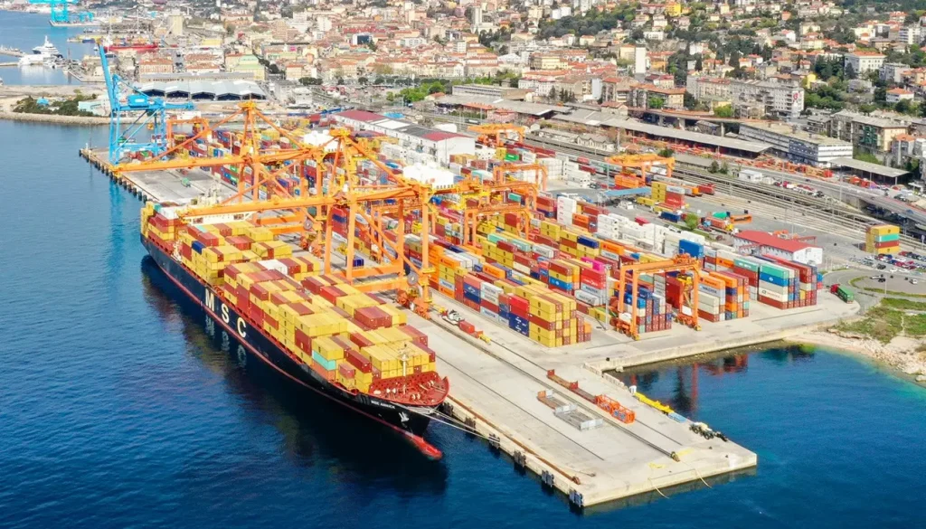Logistika kapoklogu pomáha cezhraničný elektronický obchod pri výhre ďalších ...